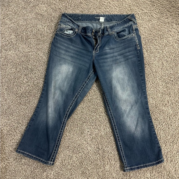 Jean Capris - Picture 1 of 3